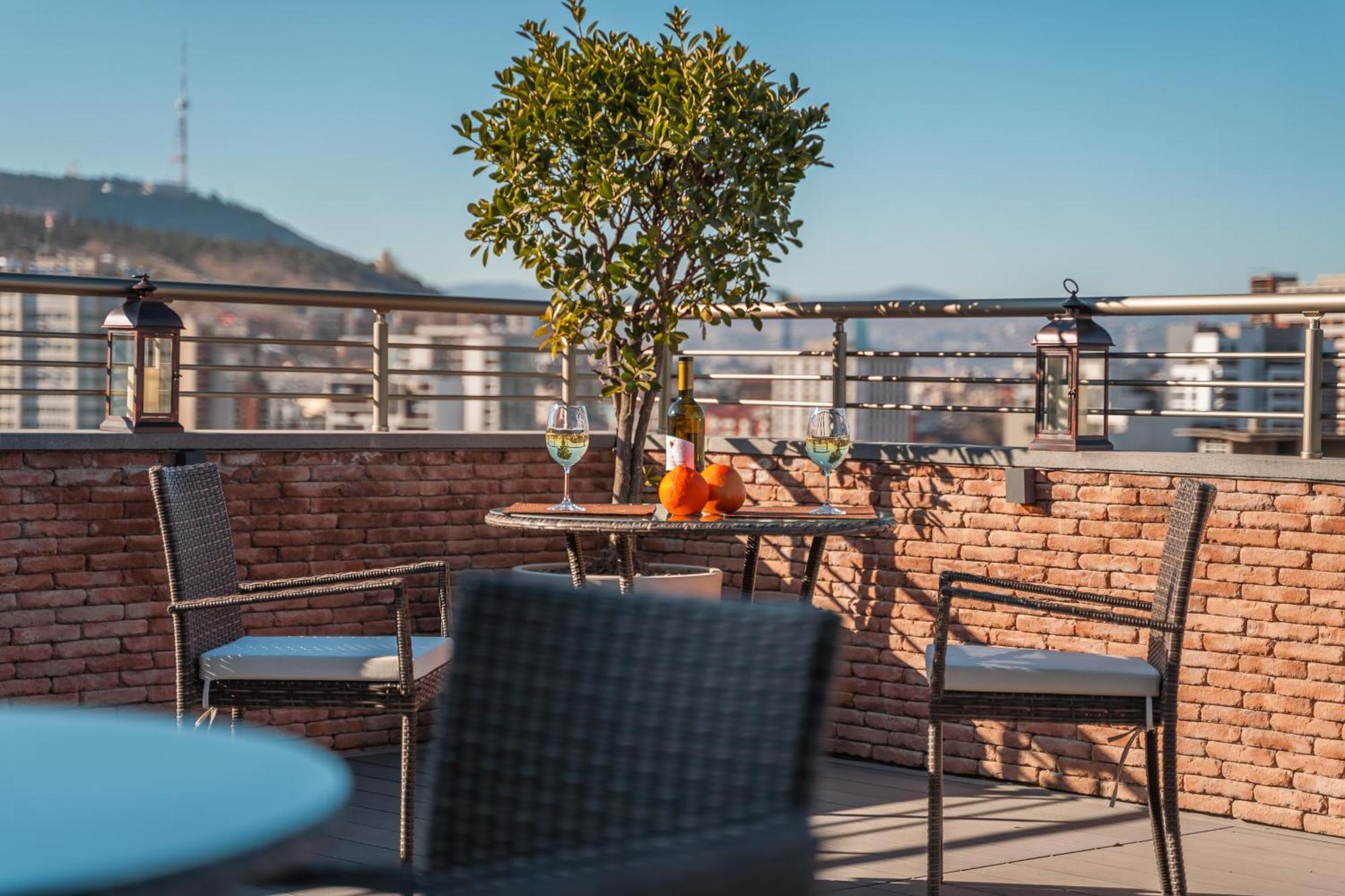 Reed Hotel Tbilisi Exterior photo